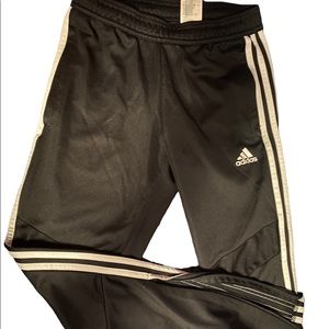 Adidas track pants full stripe. Size:XS